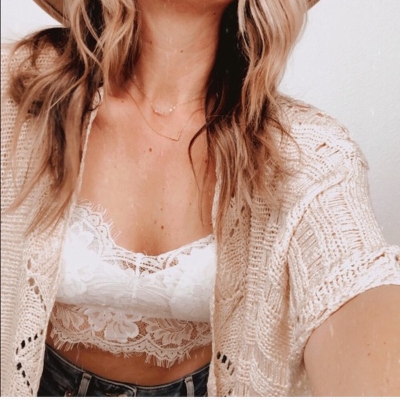 LAST ONE White Lace Front Bralette - Picture 4 of 8